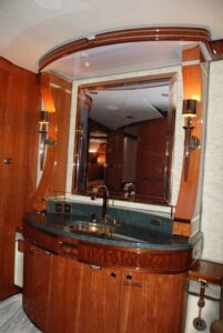 8175 vip lav lkg fwd02 final