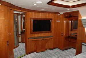 8175 vip stateroom lkg fwd01 final