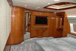 8175 vip stateroom lkg fwd02 final